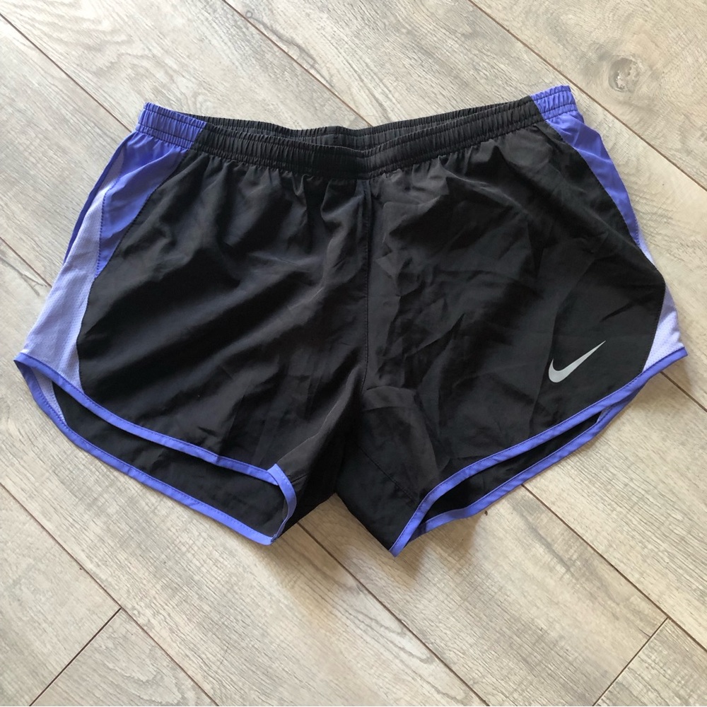 Nike‎ shorts size medium